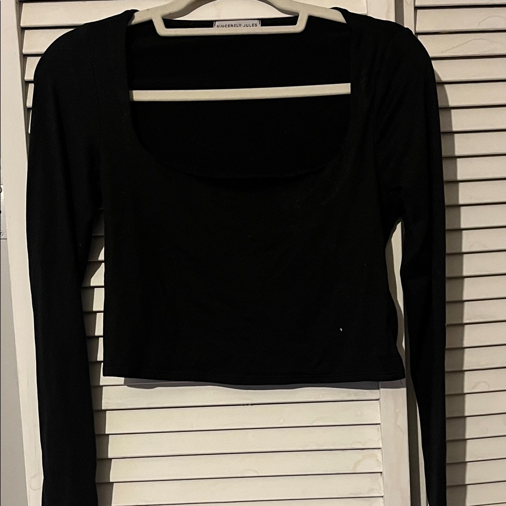 Sincerely Jules Black Long Sleeve Crop Top